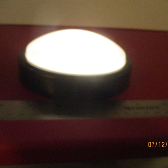 Touch Light Works Great As Seen In My Photos - Picture 4 of 8